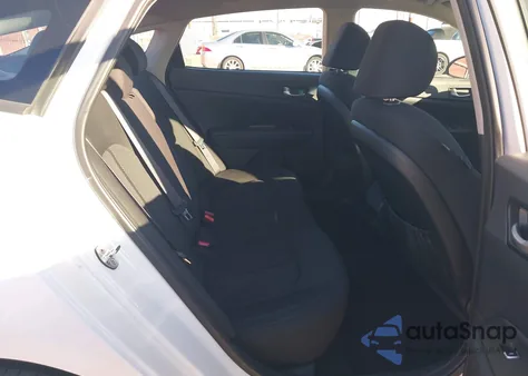 2018 Kia Optima Lx z USA, uszkodzony, nr VIN KNAGT4L38J5202623